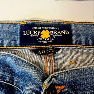 Lucky Brand Men's Jeans - Size 40X32, Classic Comfort!